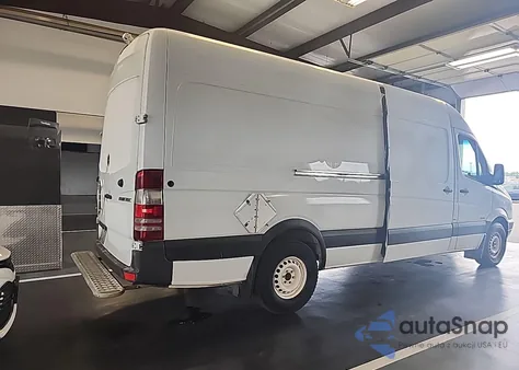 2011 Mercedes-Benz Sprinter 2500 High Roof из США, поврежденный, VIN WD3PE8CB0B5587487